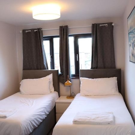 Garland Modern Apartment With Private Garden & Parking Dartford 5 Esterno foto